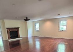 Foreclosure Listing in MEADOW LN ROSELAND, NJ 07068
