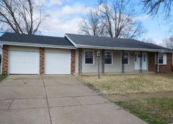 Kingshead Dr, Florissant MO