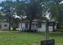 Foreclosure Listing in CREEKSIDE DR FLORESVILLE, TX 78114