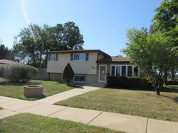 Foreclosure Listing in E WINTHROP AVE ADDISON, IL 60101