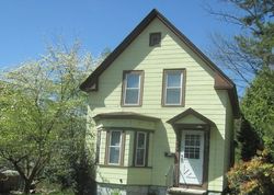 Foreclosure Listing in HAMBLETT AVE DRACUT, MA 01826