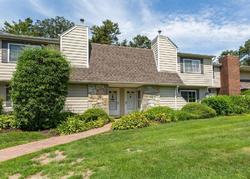 Foreclosure Listing in LAKE POINTE CIR # 201 MIDDLE ISLAND, NY 11953