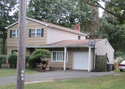 Foreclosure Listing in VALLEY DR EAST MORICHES, NY 11940