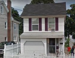  E Oak St, Millville NJ