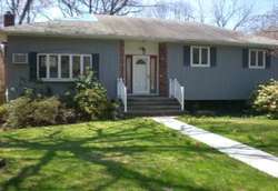 Foreclosure Listing in GANNET DR COMMACK, NY 11725