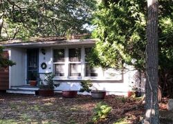 Foreclosure Listing in CENTRE WAY EAST HAMPTON, NY 11937