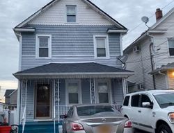Foreclosure Listing in LINCOLN AVE MINEOLA, NY 11501