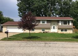 Foreclosure Listing in BROADMOOR DR BLOOMINGTON, IL 61704