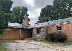 Foreclosure Listing in SHADY BEND DR INDEPENDENCE, MO 64052