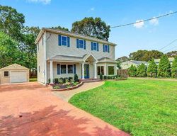  Namdac Ave, Bay Shore NY
