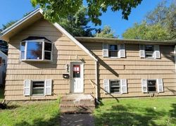 Foreclosure Listing in W CHESTNUT ST BROCKTON, MA 02301