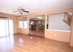  E Meadowbrook Cir, Sicklerville NJ