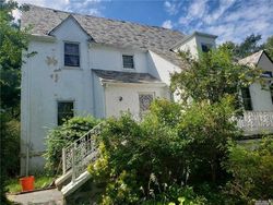 Foreclosure Listing in PRESTON RD GREAT NECK, NY 11023