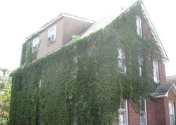 Foreclosure Listing in AVENUE A PORT WASHINGTON, NY 11050