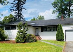 Foreclosure Listing in WHITTINGTON RD WHITE PLAINS, NY 10607