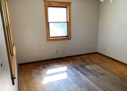 Foreclosure Listing in LINCOLN LAKE AVE SE LOWELL, MI 49331
