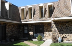 Foreclosure Listing in COUNTRY CLUB DR # 2120 WOODRIDGE, IL 60517