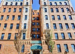 Foreclosure Listing in RIVERSIDE BLVD APT 6D LONG BEACH, NY 11561