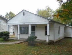 Foreclosure Listing in W WALNUT ST SPRINGFIELD, MO 65802