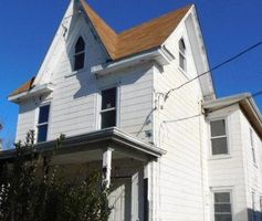  S 4th St, Millville NJ