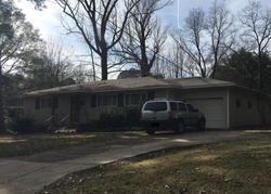  Lakewood Dr, Jackson MS
