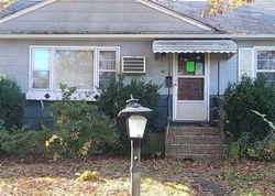 Foreclosure Listing in NEWKIRT AVE WEST BABYLON, NY 11704