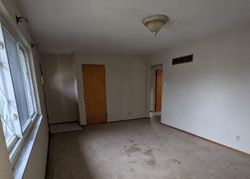 Foreclosure Listing in GRAND AVE WOOD RIVER, IL 62095