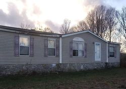 Foreclosure Listing in OWENS RD LAFAYETTE, TN 37083