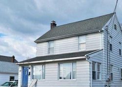 Foreclosure in  DONALD ST Roslyn Heights, NY 11577