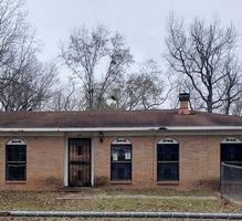 Foreclosure in  MAY ST Dothan, AL 36303