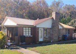 Foreclosure Listing in 22ND ST SW HICKORY, NC 28602