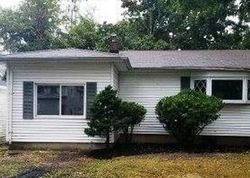 Foreclosure Listing in W 6TH ST PATCHOGUE, NY 11772