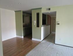 Foreclosure Listing in KNOLL VALLEY DR APT 203 WILLOWBROOK, IL 60527