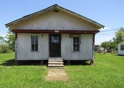 Foreclosure Listing in JOHN F KENNEDY AVE VILLE PLATTE, LA 70586