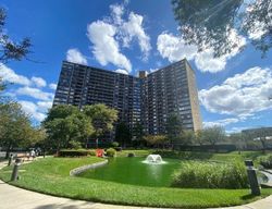 Foreclosure Listing in BAY CLUB DR APT 2C BAYSIDE, NY 11360