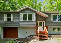 Foreclosure Listing in DUNCHURCH DR BUSHKILL, PA 18324