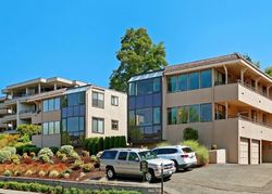 Foreclosure Listing in LAKE ST S # 820 KIRKLAND, WA 98033