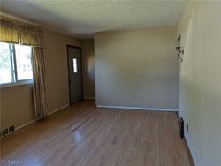 Foreclosure Listing in MICHAEL DR BROOK PARK, OH 44142