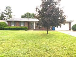 Foreclosure Listing in E ROSEWOOD ST WATSEKA, IL 60970