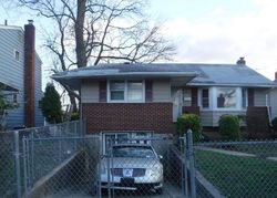  Park Ave, Westbury NY