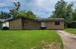 Foreclosure Listing in HIGHLAND DR HITCHCOCK, TX 77563