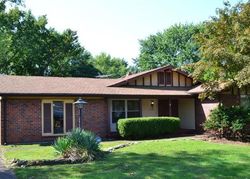  Wedgwood Dr W, Florissant MO