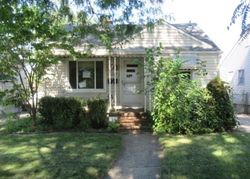 Foreclosure Listing in WALL ST MELVINDALE, MI 48122