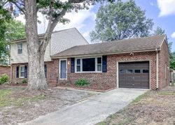 Foreclosure Listing in BURRLAND RD PORTSMOUTH, VA 23703