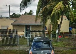  Nw 87th St, Miami FL