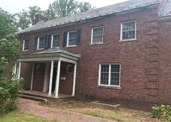 Foreclosure Listing in NORTHFIELD RD GLEN COVE, NY 11542