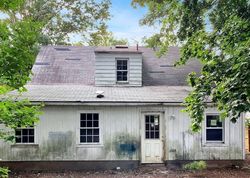 Foreclosure Listing in SHERMAN PKWY NEW HAVEN, CT 06511