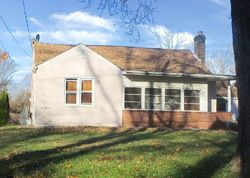 Foreclosure Listing in MEETINGHOUSE RD MARCUS HOOK, PA 19061
