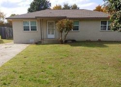 Foreclosure Listing in CURTVIEW DR JONESBORO, AR 72401