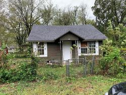 Foreclosure in  S BURNS ST Independence, KS 67301